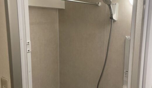 ベージュとグレーで描く上質で落ち着いたバスルーム