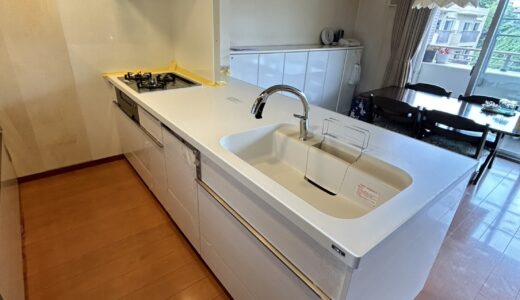 ホワイトストーンで仕上げた最高グレードキッチン