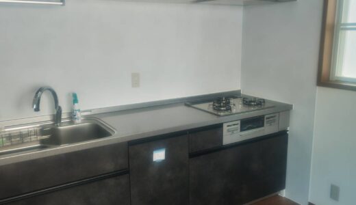 毎日使いやすい機能的なモダンキッチン