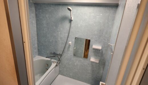 【浴室リフォーム】ペールブルー床で軽やかな足元に TOTO WYシリーズ