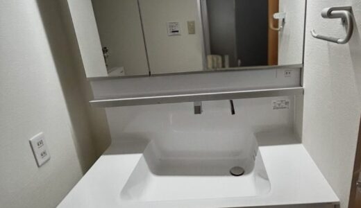 洗面台リフォーム ホワイトカラーで整える TOTO オクターブ