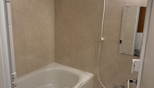 浴室リフォーム やわらかいベージュとホワイトでまとめた清潔感のある浴室 LIXILリノビオV