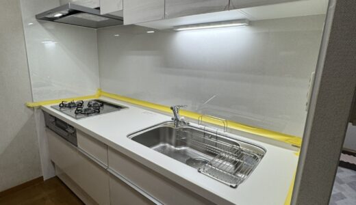 キッチンリフォーム 空間に自然になじむホワイトウッドの木目 LIXIL シエラS