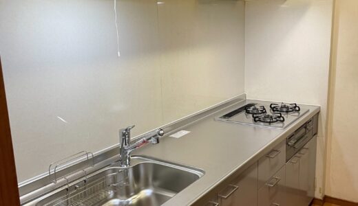 キッチンリフォーム 傷や汚れを気にせず使えるグレーとステンレスのキッチン LIXIL シエラS