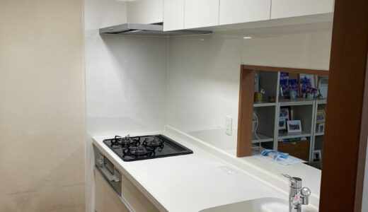 キッチンリフォーム 空間がパッと明るく広がる清潔感あふれるクリーンなキッチン LIXIL シエラS