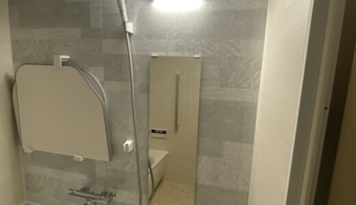 浴室リフォーム ホワイト×ベージュの清潔感と温もりが調和した安全性と機能性に優れた浴室　TOTO WYシリーズ Tタイプ