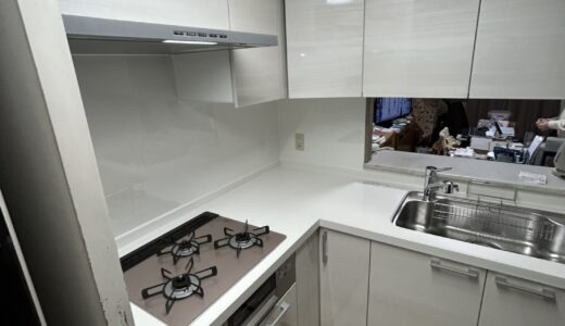 キッチンリフォーム 明るい木の温もりと清潔感が調和した心がほっとするキッチン LIXILシエラS