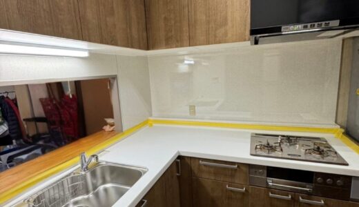 機能と質感を両立したラクエラの心地よいキッチン