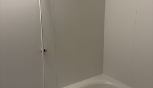 清潔感あふれる純白のやすらぎのバスルーム