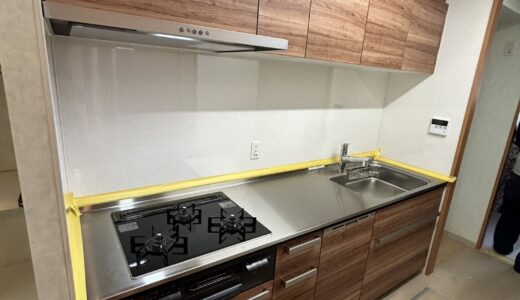 キッチン交換｜チェリーの木目とステンレス天板のクリナップ セントロ