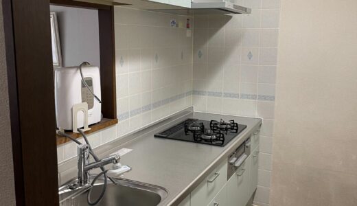 キッチンリフォーム 北欧風の淡いグリーンが映える優しい雰囲気のキッチン LIXIL シエラS