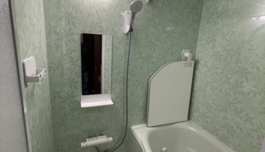 浴室リフォーム グリーン×ホワイト 自然に包まれるような癒しの浴室　LIXIL リノビオVシリーズ Fタイプ