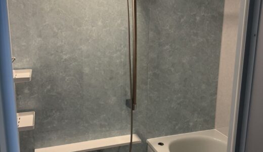 爽やかな緑が清涼感を感じさせる浴室