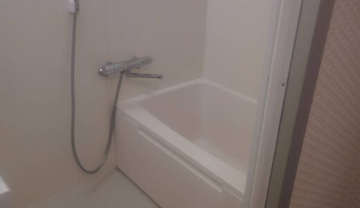 安心のベージュ空間でリラックスできるバスルーム