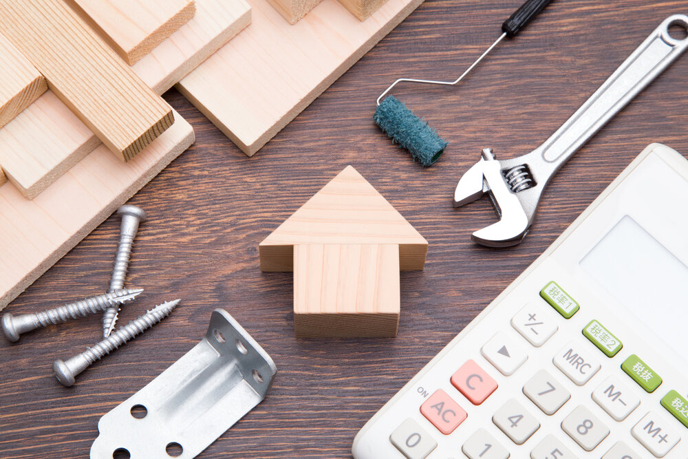 キッチンリフォームの費用相場は50万～200万円！　低予算での施工例や費用を抑えるポイントを紹介