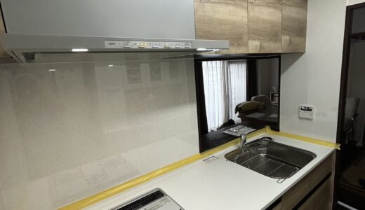 オークの木目が映える最高級キッチン