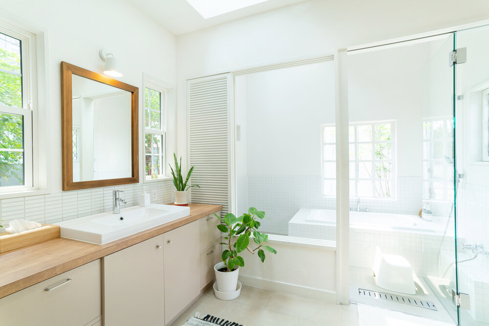 浴室・洗面所はまとめてリフォームするのがお得！　セットリフォームのメリットや費用相場を解説