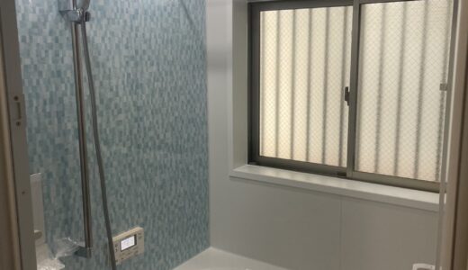 浴室リフォーム 爽やかなブルーアクセントの LIXIL リデア Mタイプ