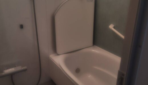 浴室リフォーム やわらかなミントと白のコントラストが印象的な浴室 LIXIL リノビオV