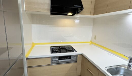 キッチンリフォーム 汚れを拭き取りやすいパネル仕様のLIXIL シエラS