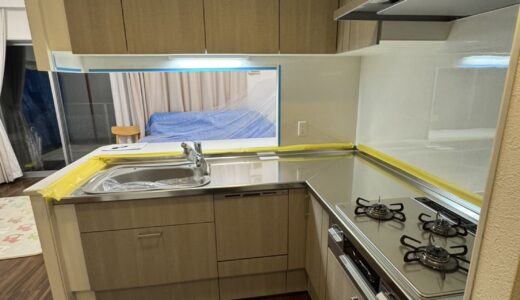 キッチンリフォーム 明るい木目柄と食洗機・浄水栓で毎日の後片付けが楽になる LIXIL シエラS