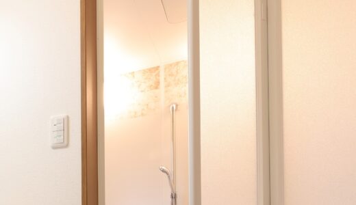 浴室の折れ戸交換はDIYでできる？　交換時期の目安や費用目安を解説