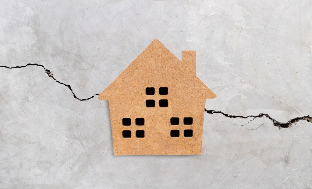 洗面所の壁紙の不具合を放置するとどうなる？