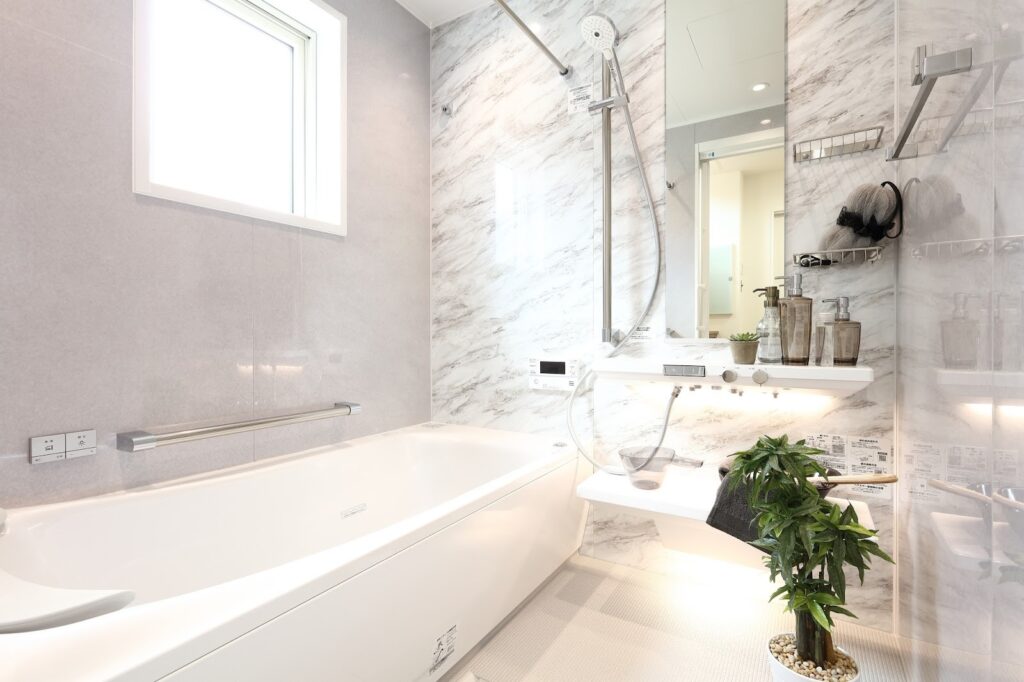 ユニットバスリフォームはDIYできる? できる範囲と注意点、費用を抑えるコツを解説