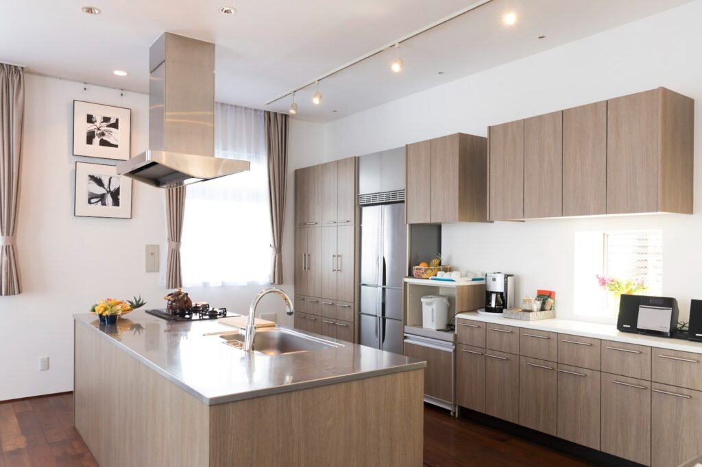 人気のシステムキッチンメーカー4社を徹底解説！　特徴・シリーズ・価格帯や選び方のポイント