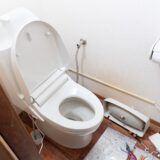 トイレ交換・リフォームは安くできる？　費用を抑えるコツや内訳、依頼先の特徴を解説