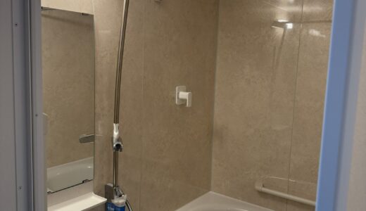 浴室リフォーム ベージュの全面パネルで統一したやさしいバスルーム LIXIL リノビオVシリーズ Mタイプ