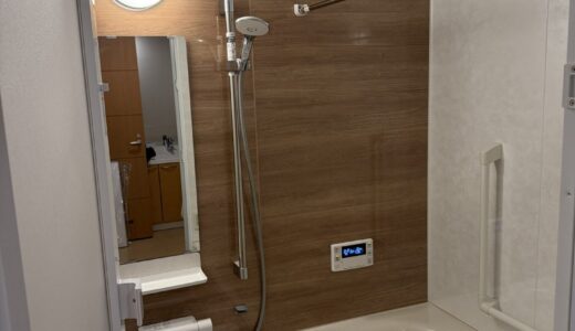 浴室リフォーム ナチュラルな木目とホワイトの清潔感が調和した浴室 LIXILリノビオV