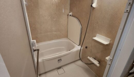 浴室リフォームマーフィルベージュ×スイッチ付エコアクアシャワーで叶える温かく快適な浴室 LIXILリノビオV