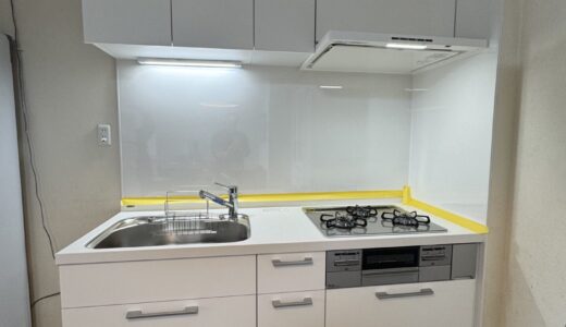 キッチンリフォーム　ソリッドホワイト×充実収納で毎日の調理が快適で効率的に LIXIL シエラS